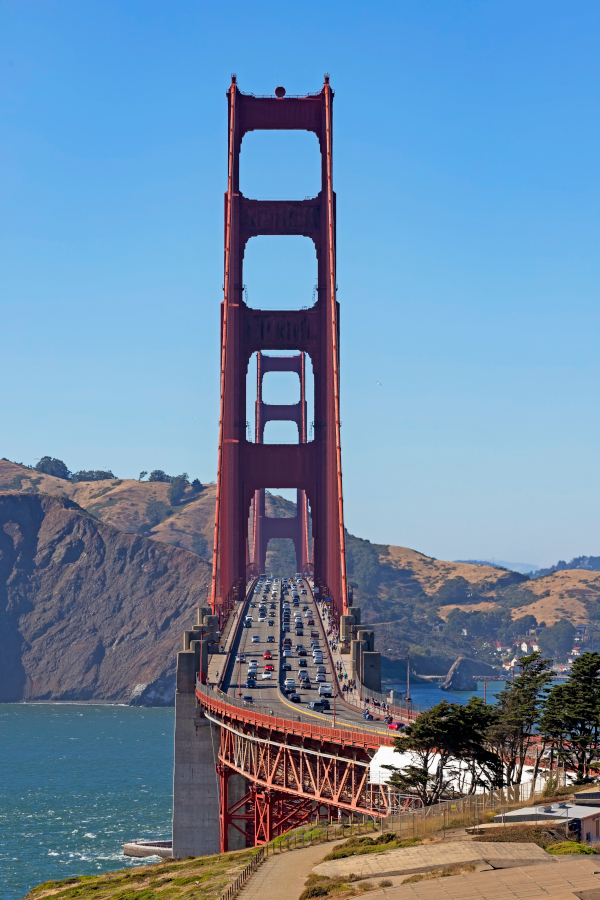 Golden Gate Bridge with traffic